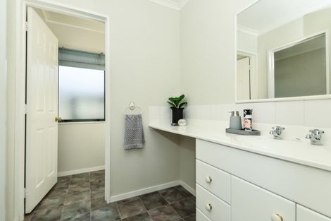 Photo of property in 1 Castlewold Place, Huntington, Hamilton, 3210