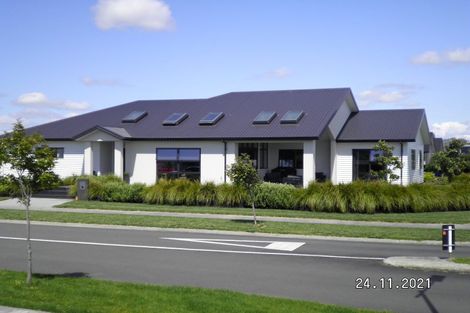 Photo of property in 2 Harrison Close, Cambridge, 3434