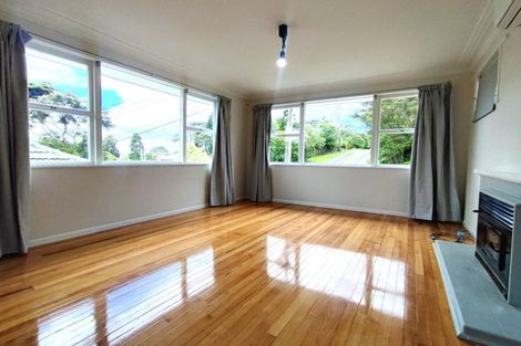 Photo of property in 35 Konini Road, Titirangi, Auckland, 0604