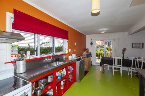 Photo of property in 3 Clarkes Crescent, Paekakariki, 5034