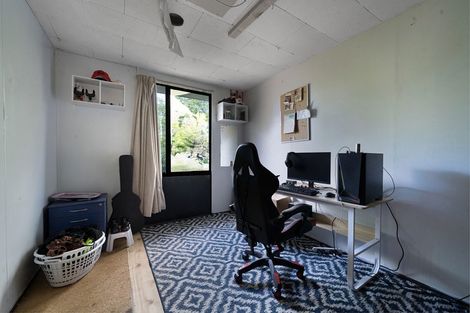 Photo of property in 1/88 Parrs Cross Road, Henderson, Auckland, 0612