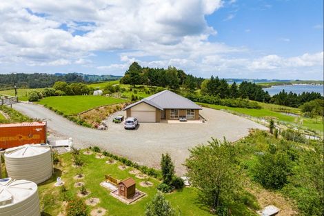 Photo of property in 24 Karakanui Road, Tinopai, Matakohe, 0593