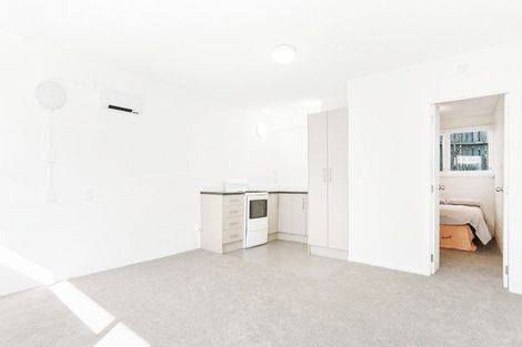 Photo of property in 3b Mountain Road, Mount Wellington, Auckland, 1060