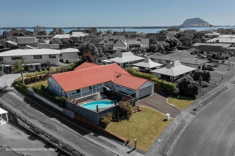 Photo of property in 13 Clivedene Street, Matua, Tauranga, 3110