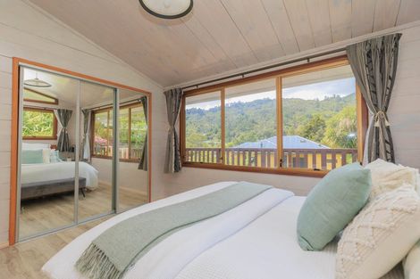 Photo of property in 12 Ngahere Street, Stokes Valley, Lower Hutt, 5019