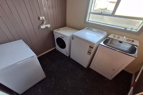 Photo of property in 63 Main Road, Clinton, 9534