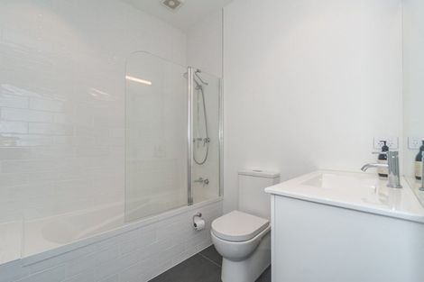 Photo of property in 21/104 Maupuia Road, Maupuia, Wellington, 6022