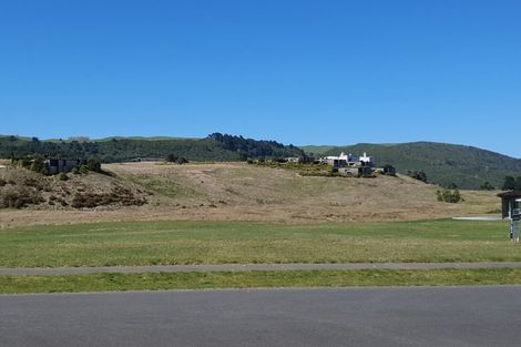 Photo of property in 8 The Fairways, Kinloch, Taupo, 3377