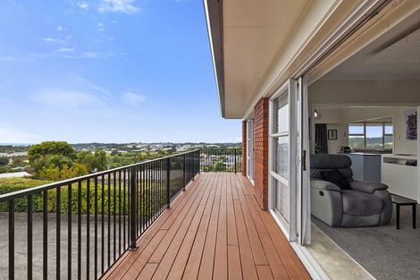 Photo of property in 8 Hillcrest Street, Glen Avon, New Plymouth, 4312