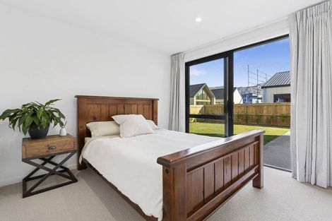 Photo of property in 6 Moonstone Street, Albert Town, 9305