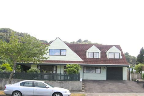 Photo of property in 93 Gemstone Drive, Birchville, Upper Hutt, 5018