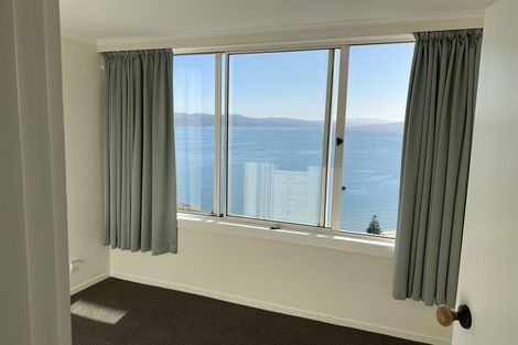 Photo of property in 10/2 Oriental Terrace, Mount Victoria, Wellington, 6011