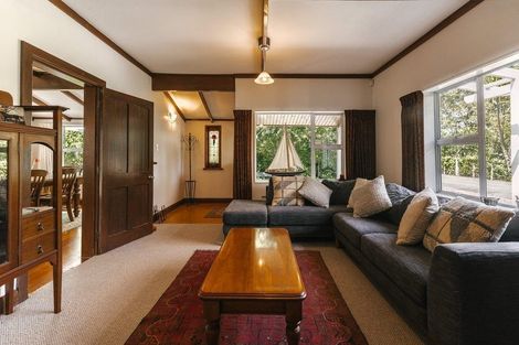 Photo of property in 200 Aokautere Drive, Fitzherbert, Palmerston North, 4471