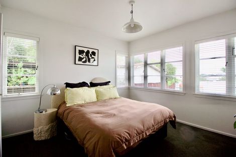 Photo of property in 245a Meola Road, Point Chevalier, Auckland, 1022