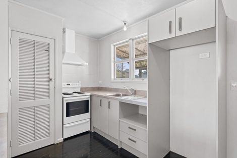 Photo of property in 10 Mahupuku Street, Greytown, 5712