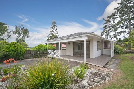 Photo of property in 1a Armagh Road, Blockhouse Bay, Auckland, 0600