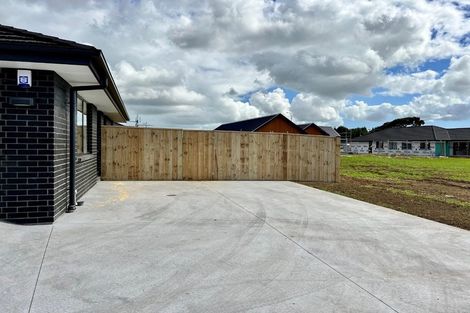 Photo of property in 24 Kerr Crescent, Patumahoe, 2679