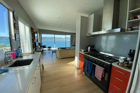 Photo of property in 23 Napier Street, Karaka Bays, Wellington, 6022