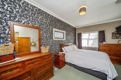 Photo of property in 77 Camberwell Road, Hawera, 4610