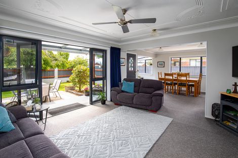 Photo of property in 27 Clutha Street, Alexandra, 9320