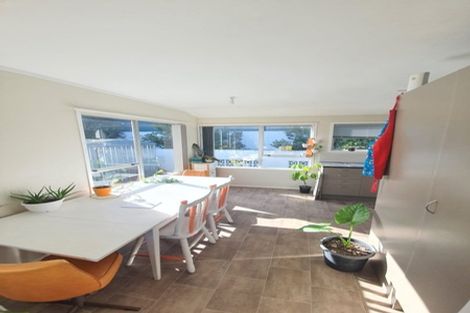 Photo of property in 25b Waimana Road, Conifer Grove, Takanini, 2112