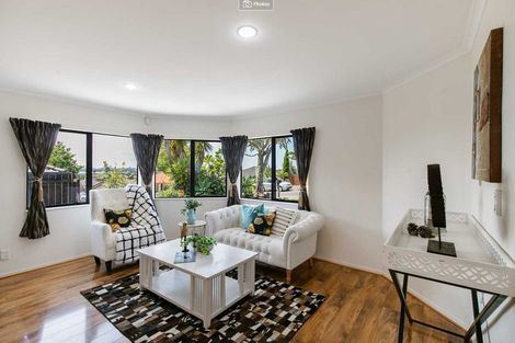 Photo of property in 52 Bluebird Crescent, Unsworth Heights, Auckland, 0632