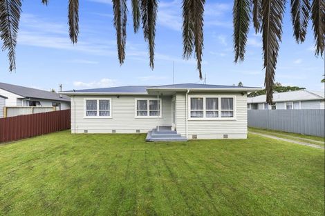 Photo of property in 76 College Road, Edgecumbe, 3120