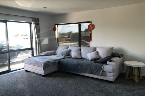 Photo of property in 14 Te Ironui Place, Huntington, Hamilton, 3210