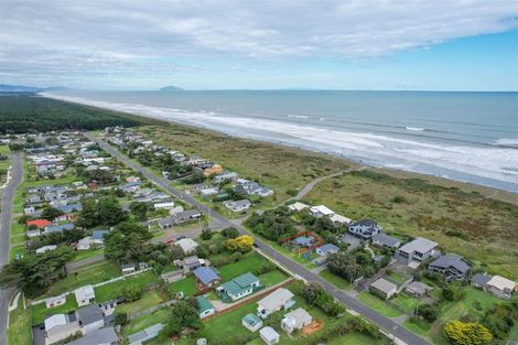 Photo of property in 71 Rua Avenue, Waitarere Beach, Levin, 5510