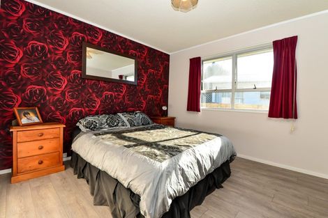 Photo of property in 16 Lindsay Crescent, Nawton, Hamilton, 3200