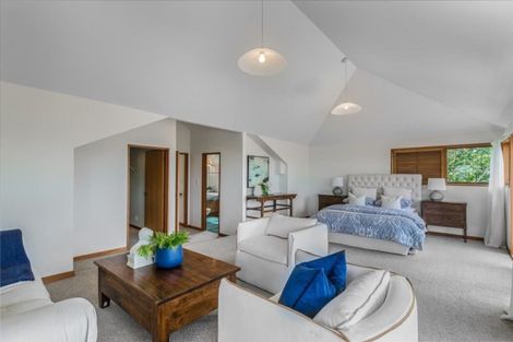 Photo of property in 17 Aotearoa Terrace, Murrays Bay, Auckland, 0630