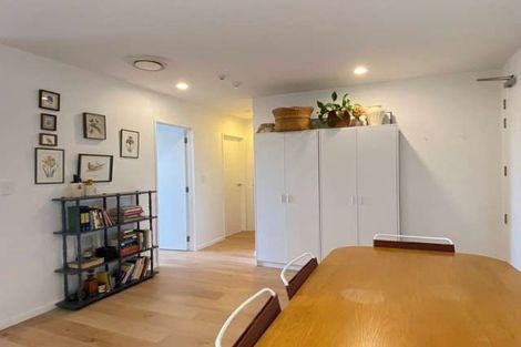 Photo of property in Apollo Apartments, 11/46g Rosedale Road, Rosedale, Auckland, 0632