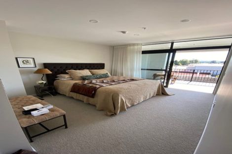 Photo of property in 202/86 Alpha Street, Cambridge, 3434