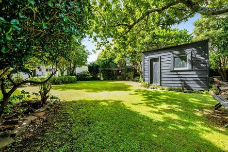 Photo of property in 86 Mangorei Road, Strandon, New Plymouth, 4312