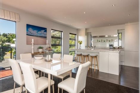 Photo of property in 23 Groves Road, Raumati Beach, Paraparaumu, 5032