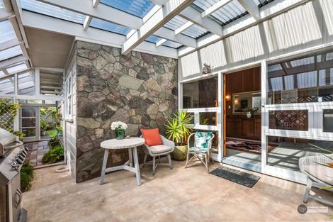 Photo of property in 37 Normandale Road, Normandale, Lower Hutt, 5010