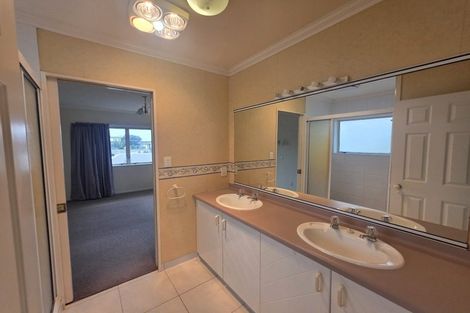 Photo of property in 47 Oceanbeach Road, Mount Maunganui, 3116