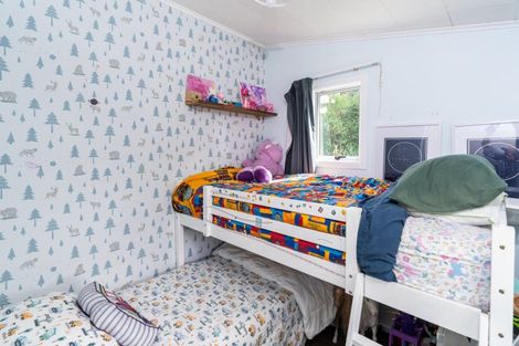 Photo of property in 32 Government Road, Raglan, 3225