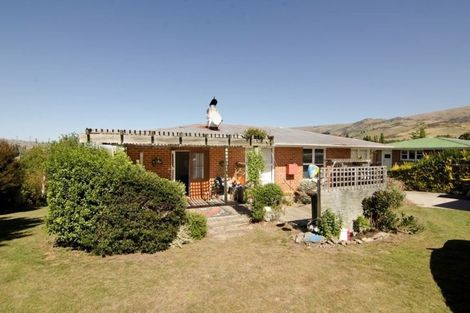 Photo of property in 33 Tamblyn Drive, Lake Roxburgh Village, Roxburgh, 9571