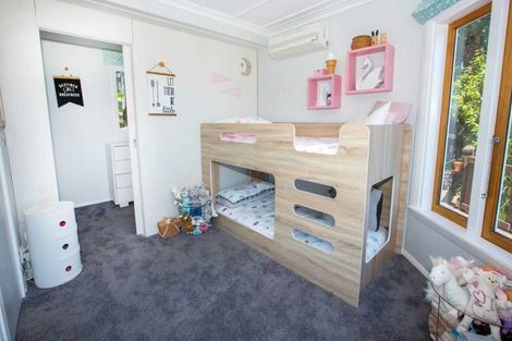 Photo of property in 36b Taupo Crescent, Plimmerton, Porirua, 5026