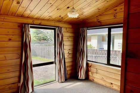 Photo of property in 36 Paul Drive, Ngatea, 3503