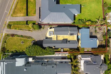 Photo of property in 190 Marine Parade, Mount Maunganui, 3116