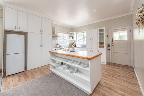 Photo of property in 17 Plunket Street, Durie Hill, Whanganui, 4500