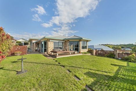 Photo of property in 6 Maddison Place, Welcome Bay, Tauranga, 3112