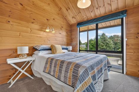 Photo of property in 14 Parfitt Place, Ngatea, 3503