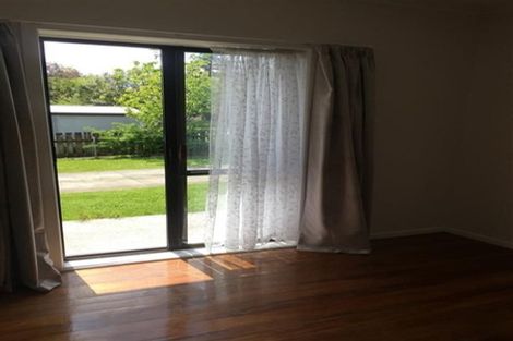 Photo of property in 26 Kingdale Road, Henderson, Auckland, 0610
