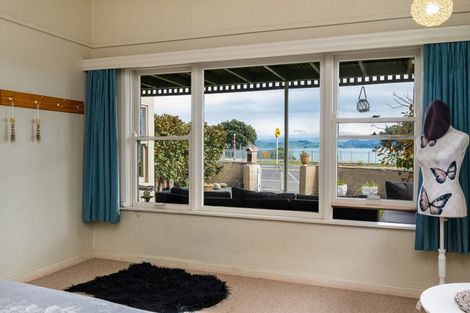 Photo of property in 6 Breakwater Road, Bluff Hill, Napier, 4110