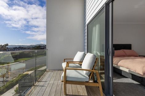 Photo of property in 3a Koreke Close, Kenepuru, 5022