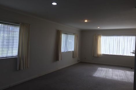 Photo of property in 4 Cityview Place, Massey, Auckland, 0614