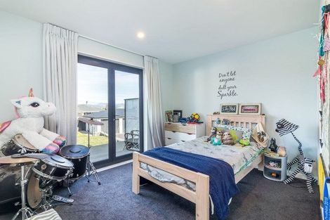 Photo of property in 313 Lake Terrace Road, Shirley, Christchurch, 8061